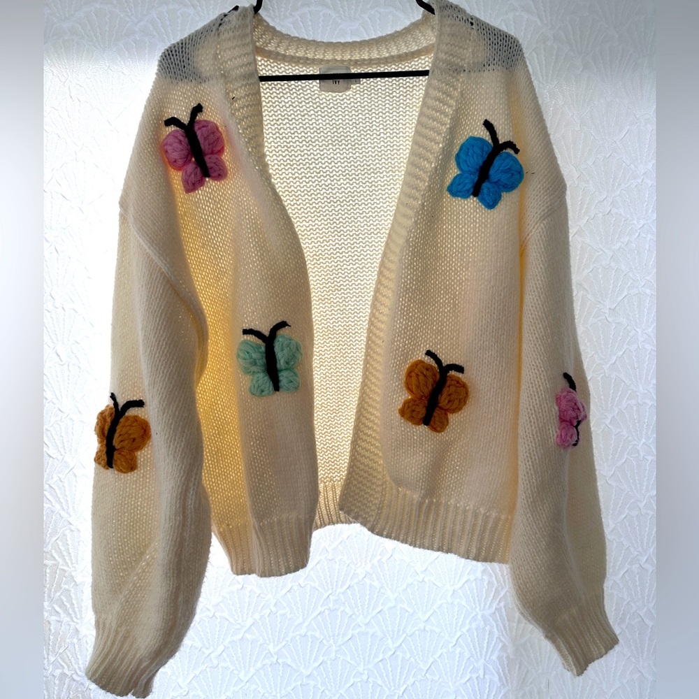 Luna & Ivy Butterfly Cropped Cardigan